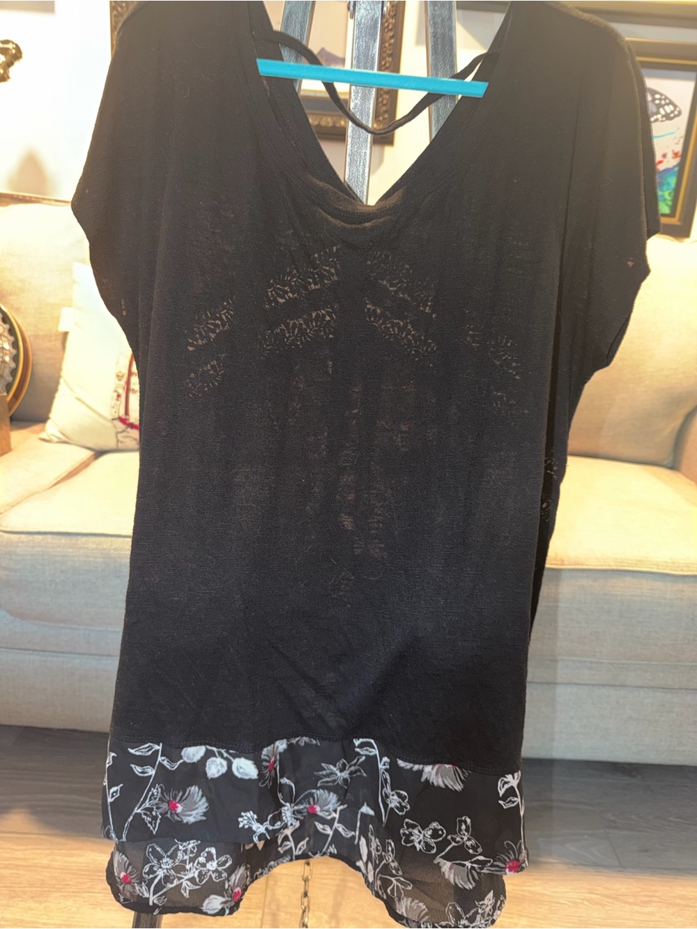 Torrid Black Short Sleeve Scoop Neck Top with Floral Hem